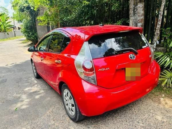 Toyota Aqua 2013 - பயன்படுத்தப்பட்டது கார் sale in Sri Lanka - patpat.lk