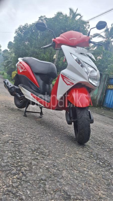 Advertisement image 5