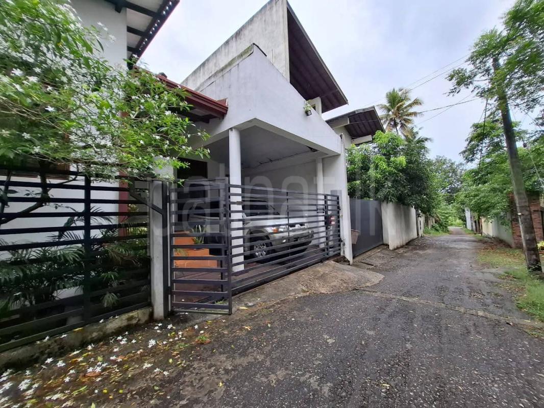 House for Sale in Battaramulla