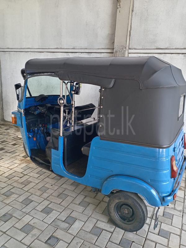 Bajaj Three Wheel 2013 - பயன்படுத்தப்பட்டது முச்சக்கர வண்டி sale in Sri Lanka - patpat.lk