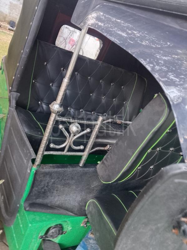 Bajaj 4 stroke 2012 - Used Three wheeler sale in Sri Lanka - patpat.lk