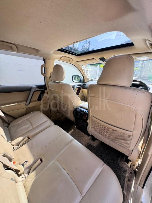 Toyota PRADO 2015 - பயன்படுத்தப்பட்டது SUV sale in Sri Lanka - patpat.lk