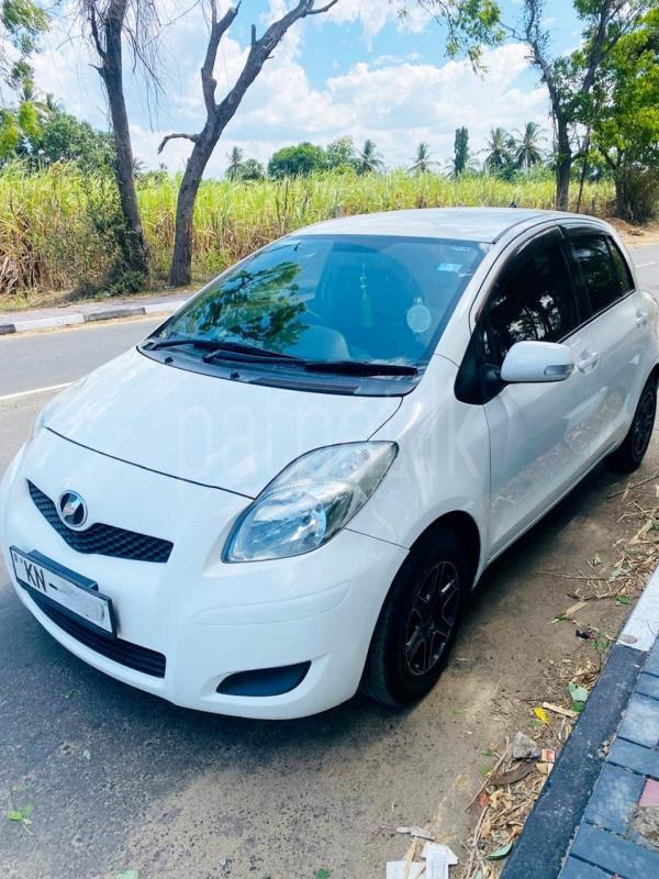 Toyota Vitz 2011 - பயன்படுத்தப்பட்டது கார் sale in Sri Lanka - patpat.lk