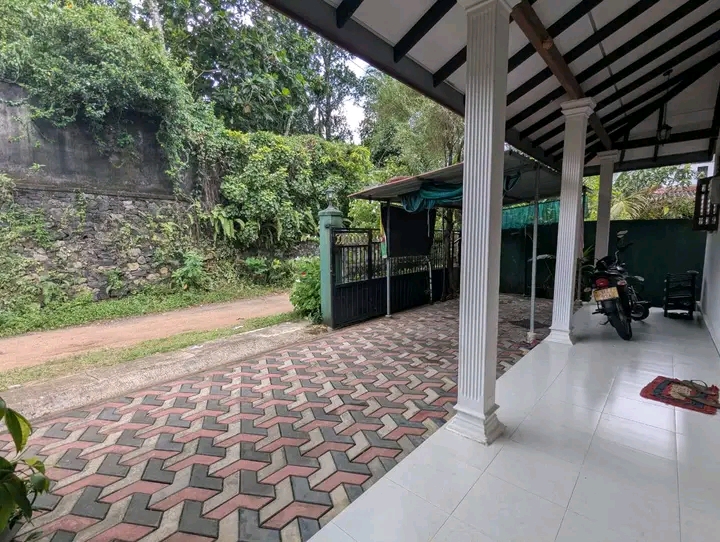House for Sale in Hanwella