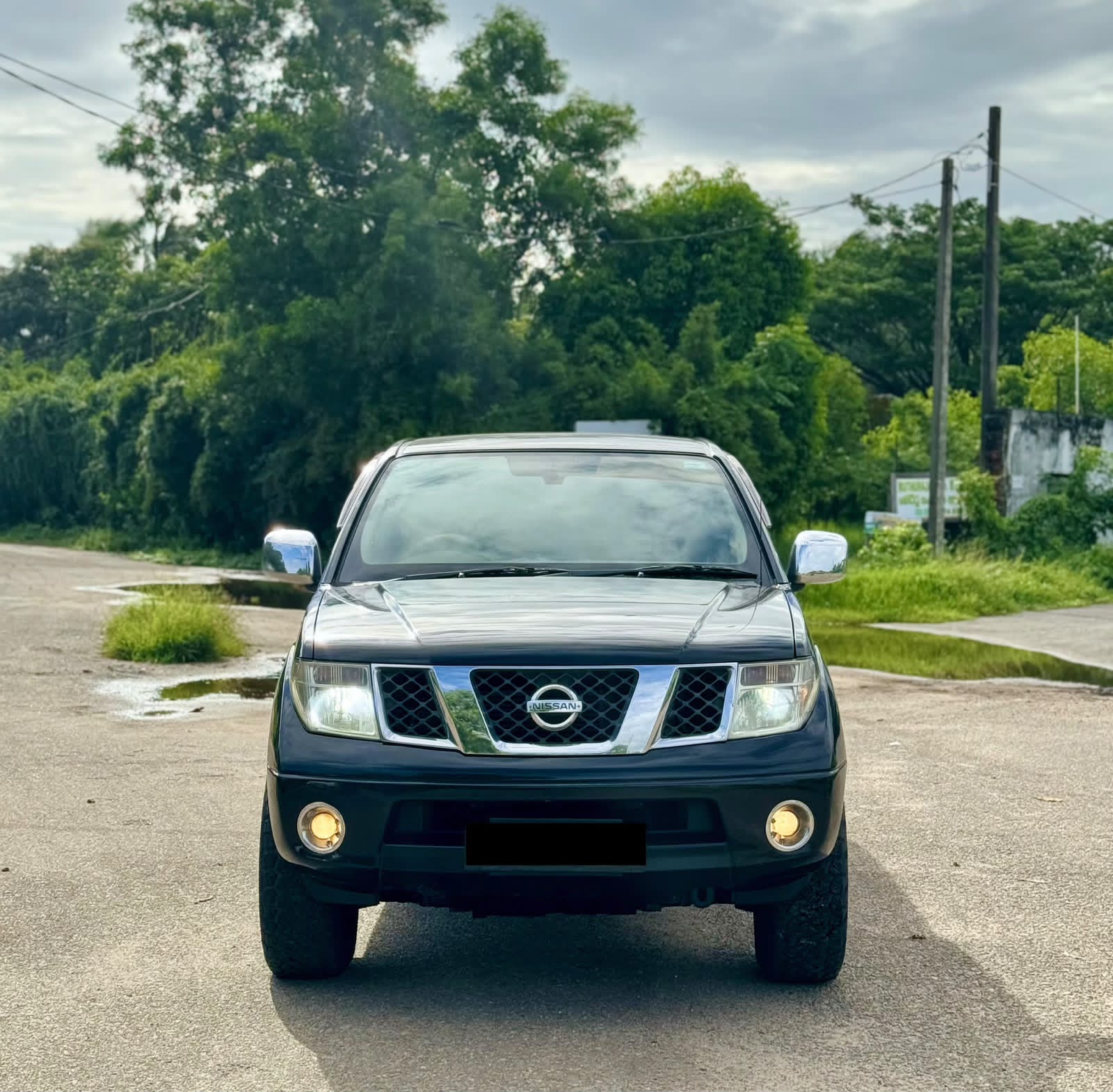 Nissan Navara 2010 - பயன்படுத்தப்பட்டது சரக்கு போக்குவரத்து sale in Sri Lanka - patpat.lk