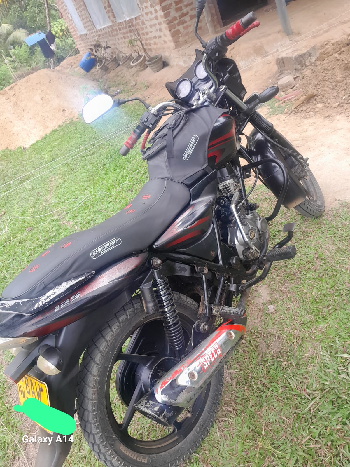 Bajaj Discover 2014 - Used Bike sale in Sri Lanka - patpat.lk