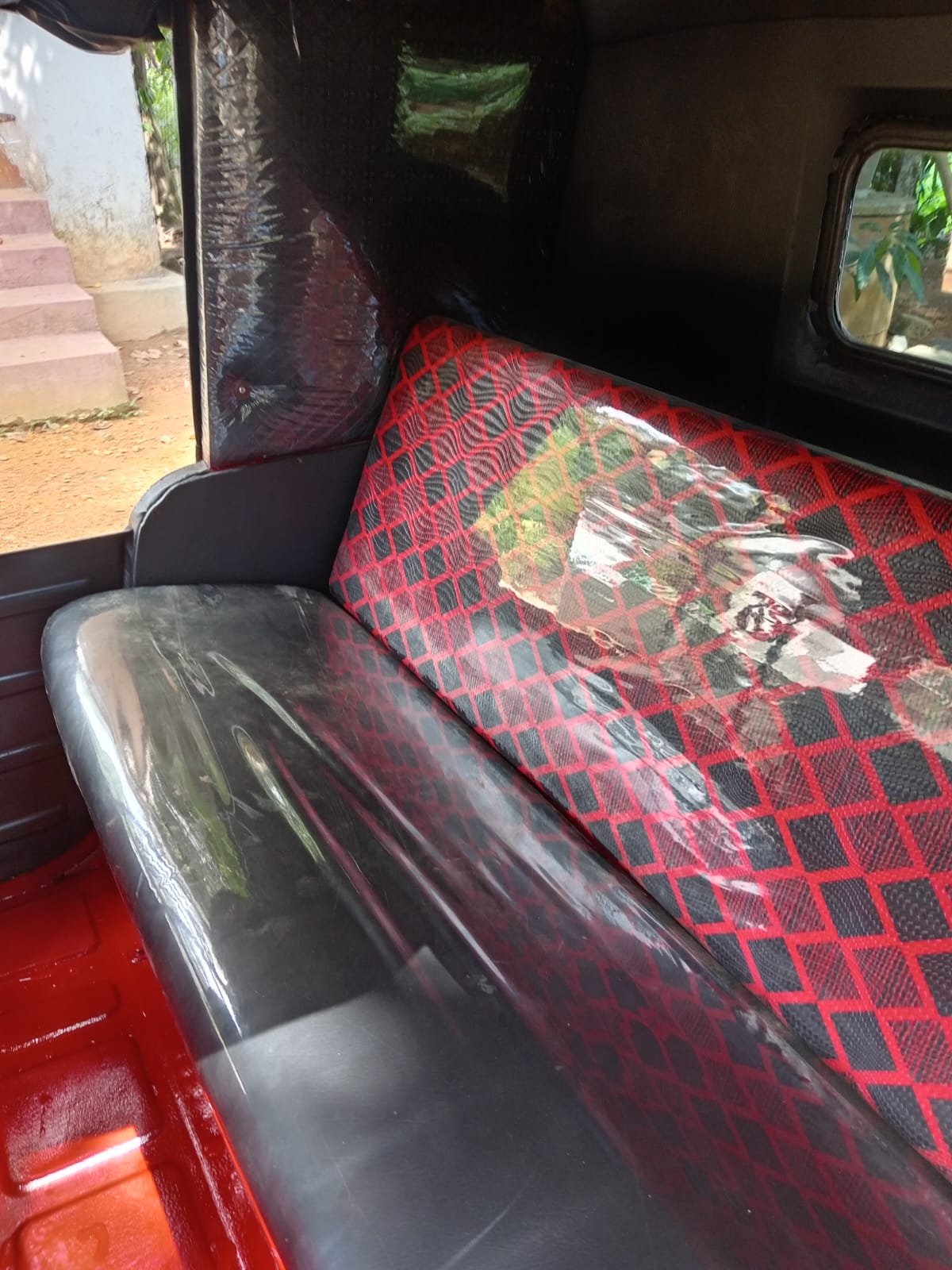 Bajaj Three Wheel 2011 - Used Three wheeler sale in Sri Lanka - patpat.lk