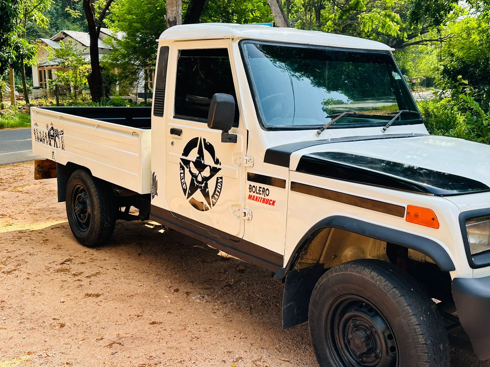 Mahindra Bolero 2011 - Reconditioned Truck sale in Sri Lanka - patpat.lk