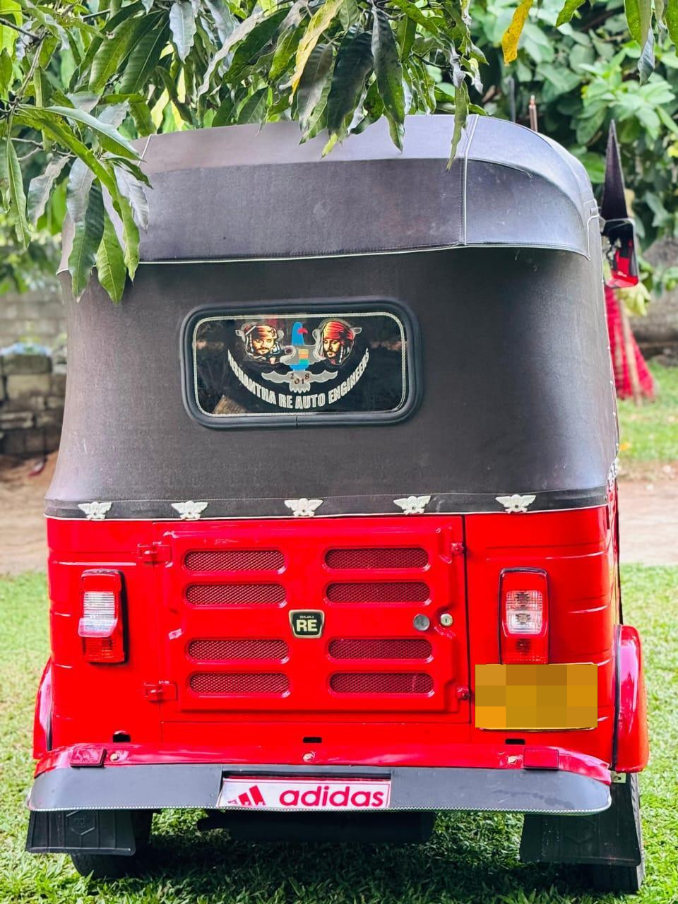 Bajaj Three Wheel 2015 - භාවිතා කරන ලද ත්‍රිරෝද රථය sale in Sri Lanka - patpat.lk