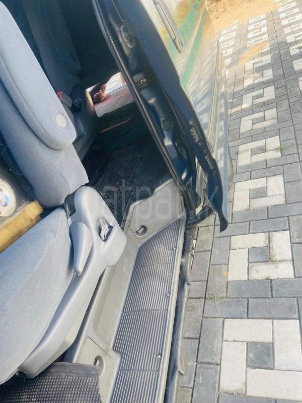 Advertisement image 6