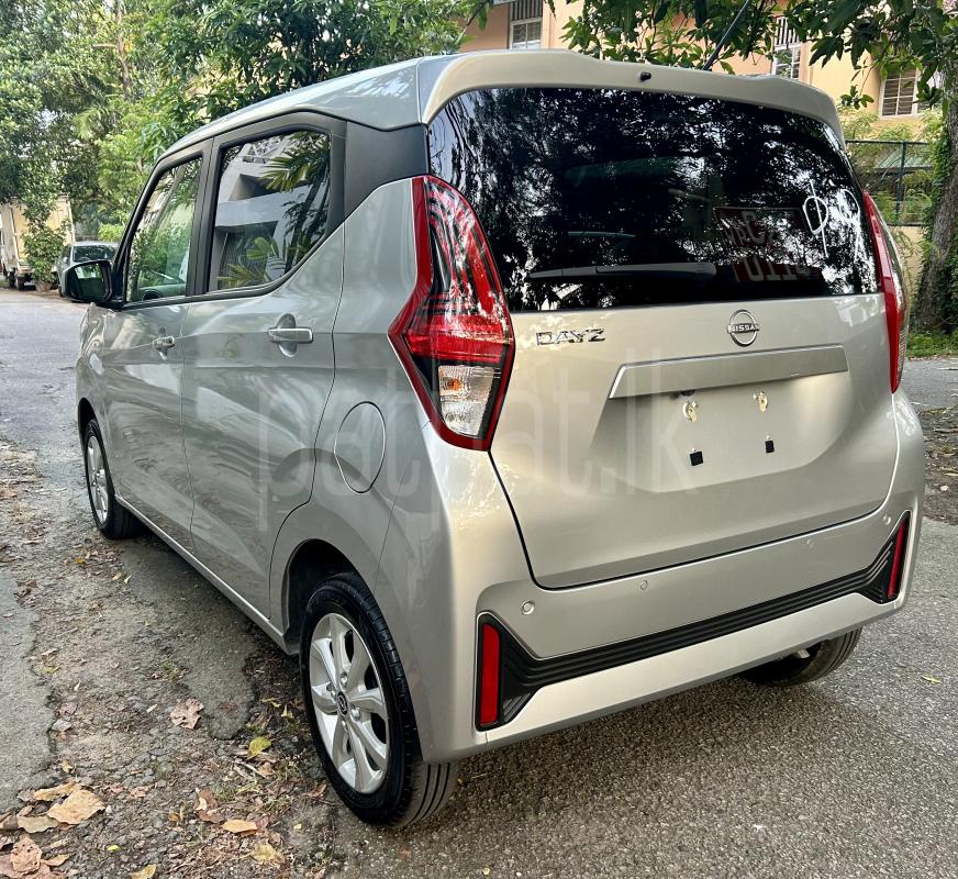 Advertisement image 6