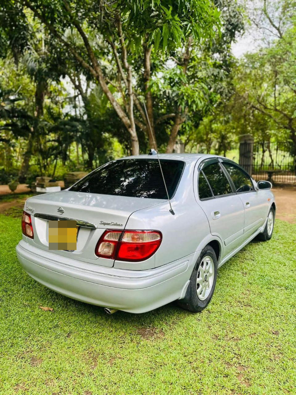 Nissan N 16 2000 - භාවිතා කරන ලද කාර් sale in Sri Lanka - patpat.lk
