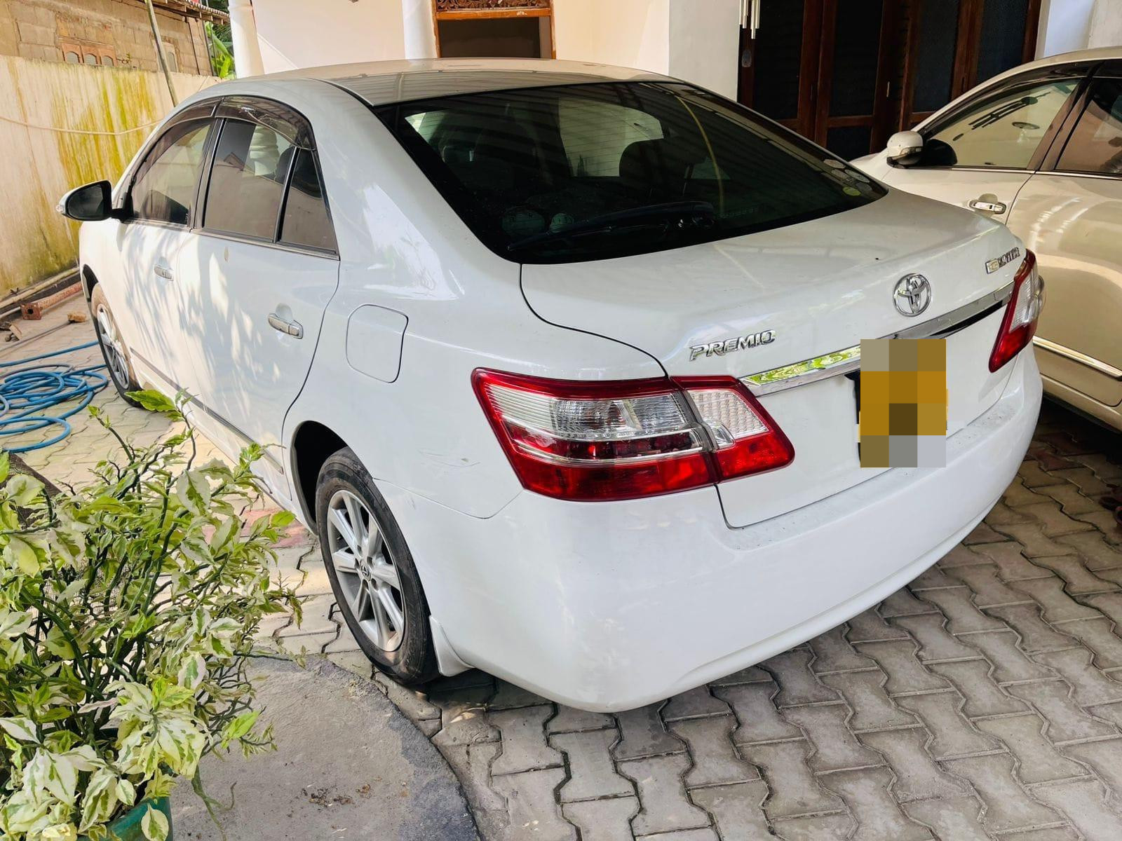 Toyota Premio 2014 - Used Car sale in Sri Lanka - patpat.lk