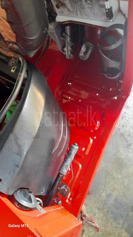 Bajaj Three Wheel 2015 - பயன்படுத்தப்பட்டது முச்சக்கர வண்டி sale in Sri Lanka - patpat.lk