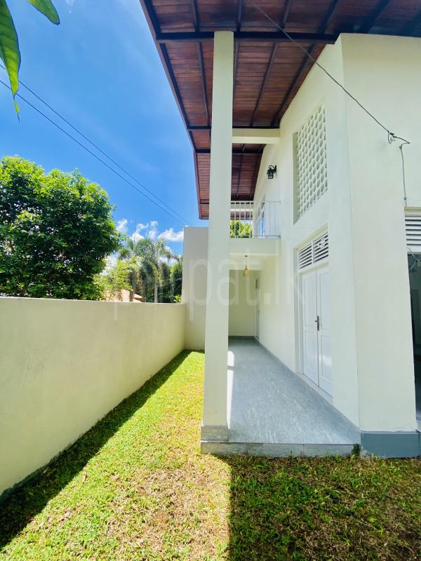 Advertisement image 14