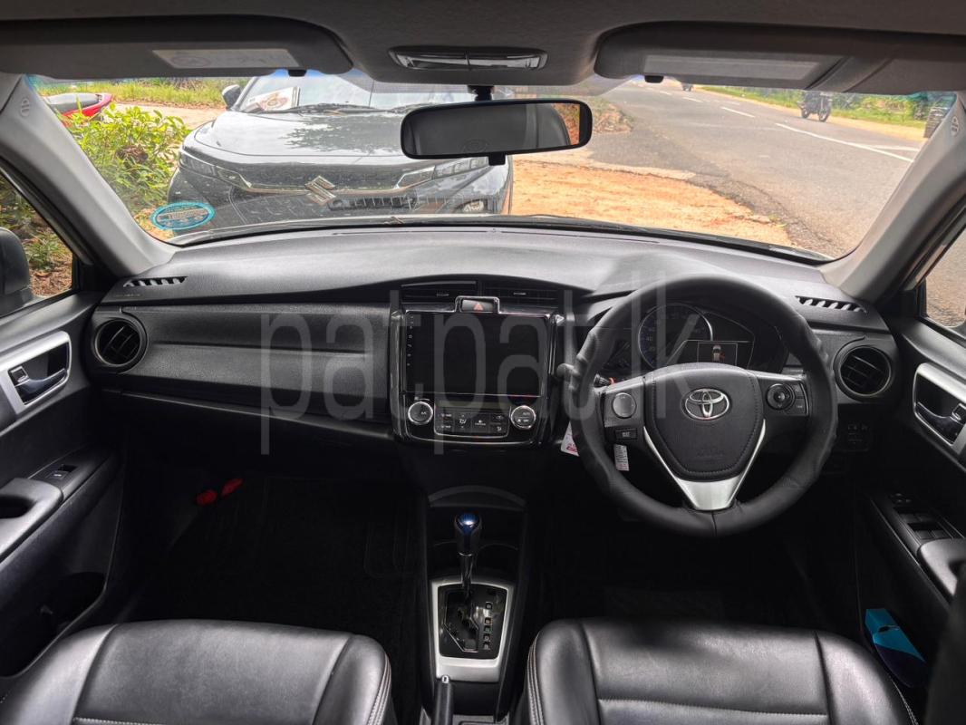 Toyota Corolla 2016 - பயன்படுத்தப்பட்டது கார் sale in Sri Lanka - patpat.lk