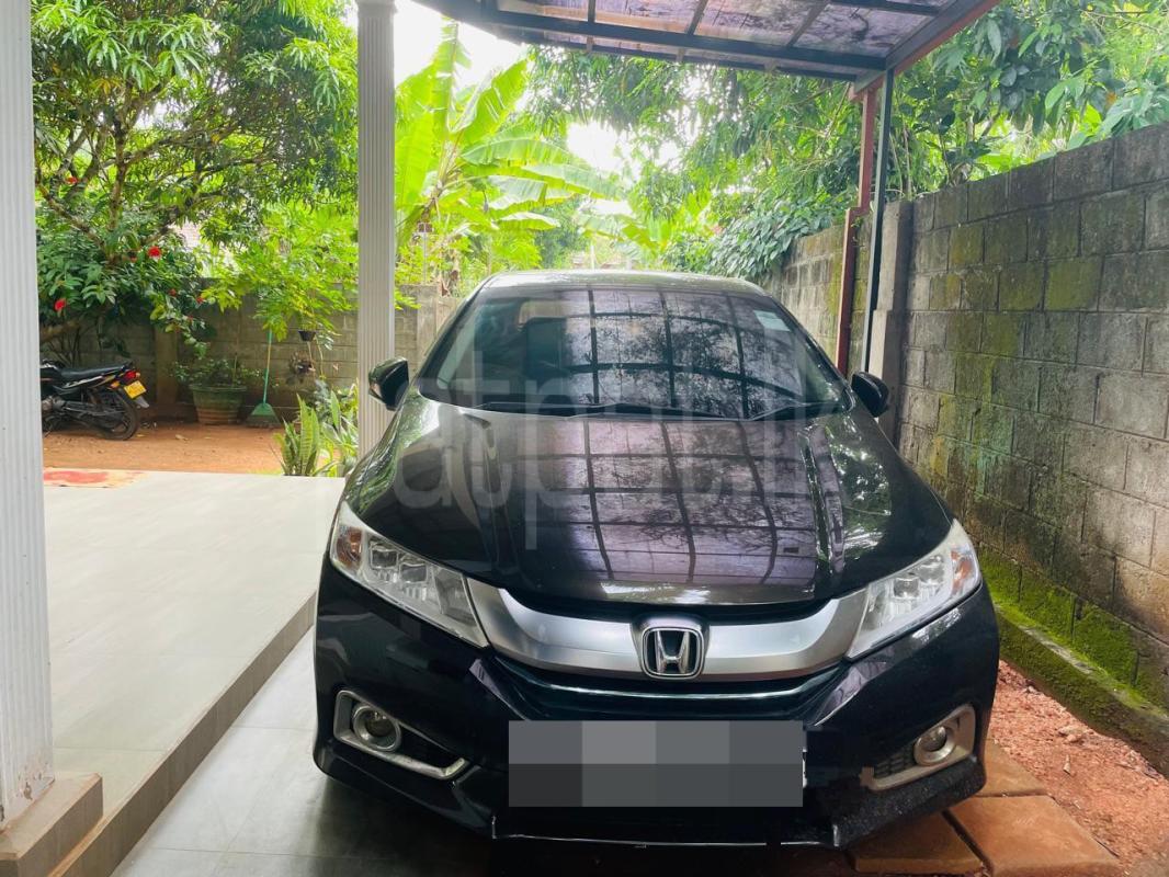 Honda Grace 2014 - பயன்படுத்தப்பட்டது கார் sale in Sri Lanka - patpat.lk