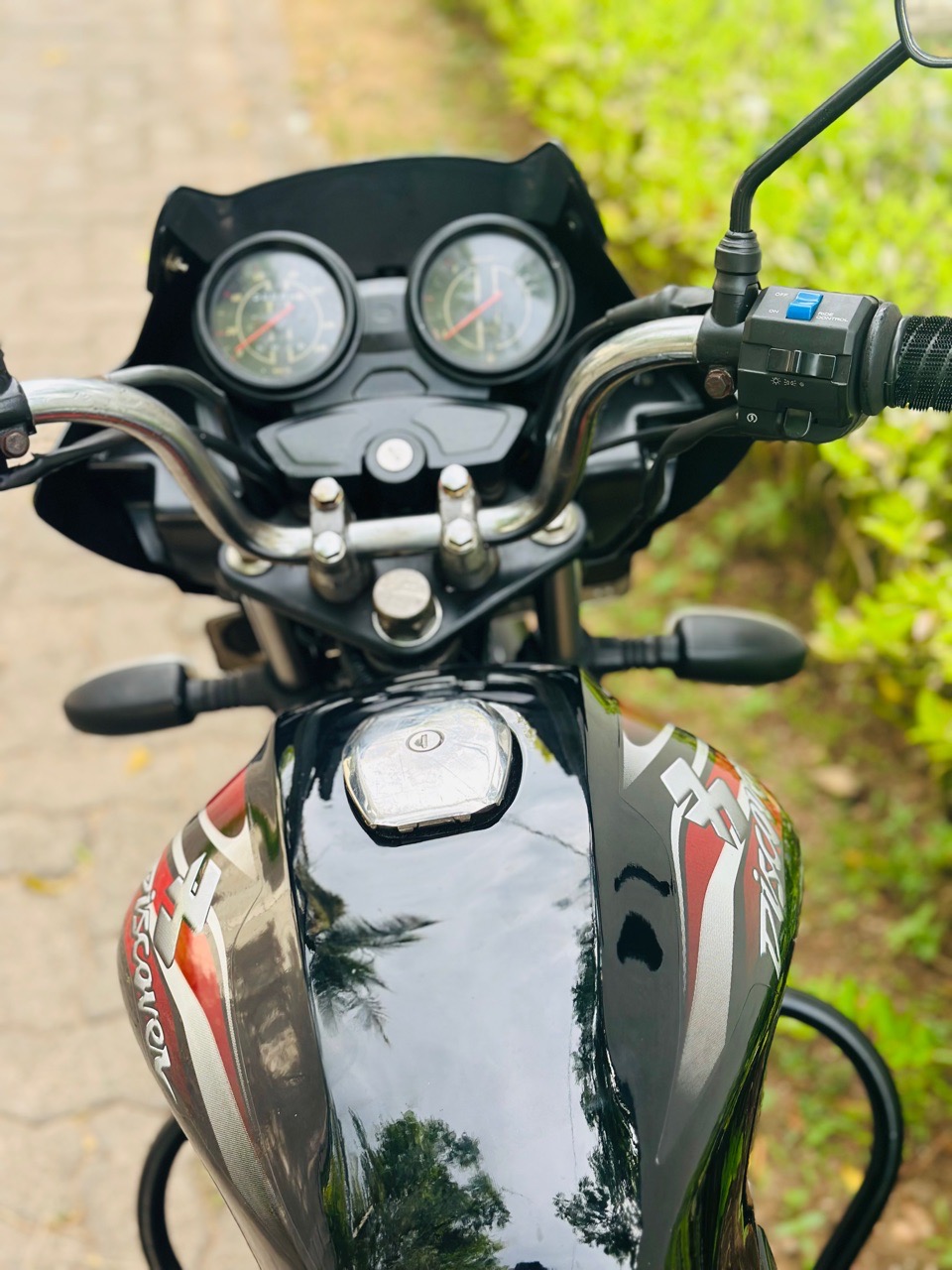 Bajaj Discover 2011 - பயன்படுத்தப்பட்டது பைக் sale in Sri Lanka - patpat.lk