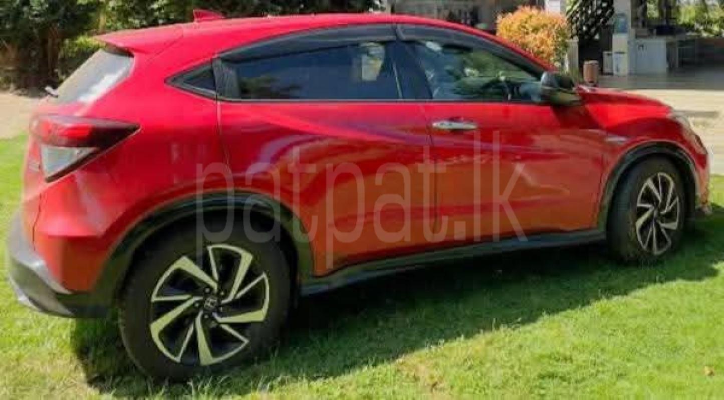 Honda Vezel 2016 - பயன்படுத்தப்பட்டது SUV sale in Sri Lanka - patpat.lk