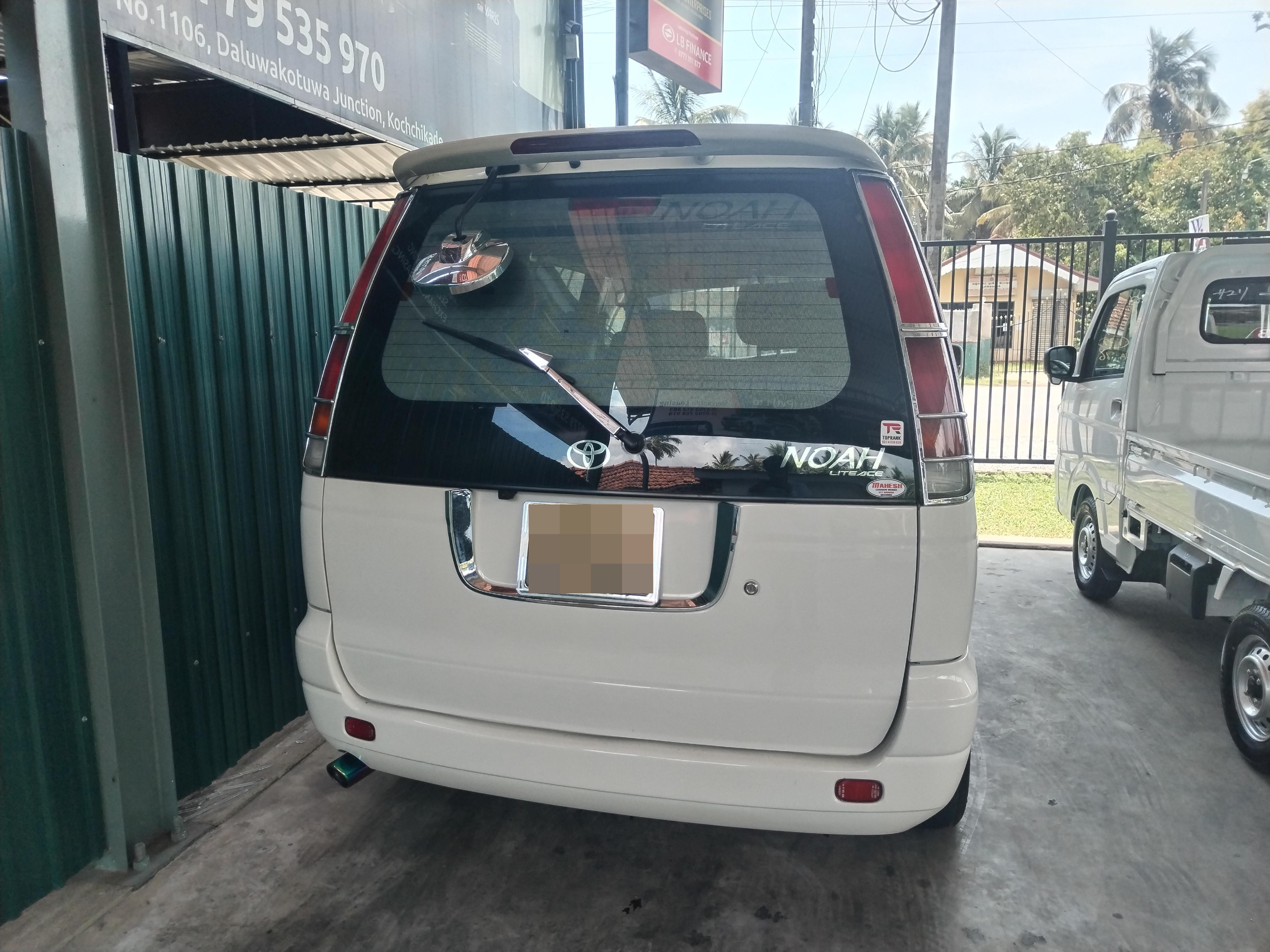 Toyota Noah 1997 - பயன்படுத்தப்பட்டது வேன் sale in Sri Lanka - patpat.lk