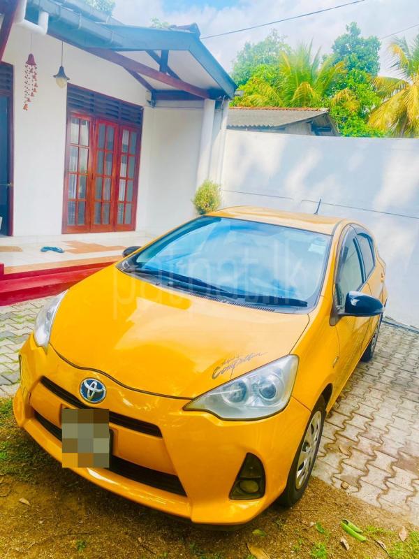 Toyota Aqua 2014 - பயன்படுத்தப்பட்டது கார் sale in Sri Lanka - patpat.lk