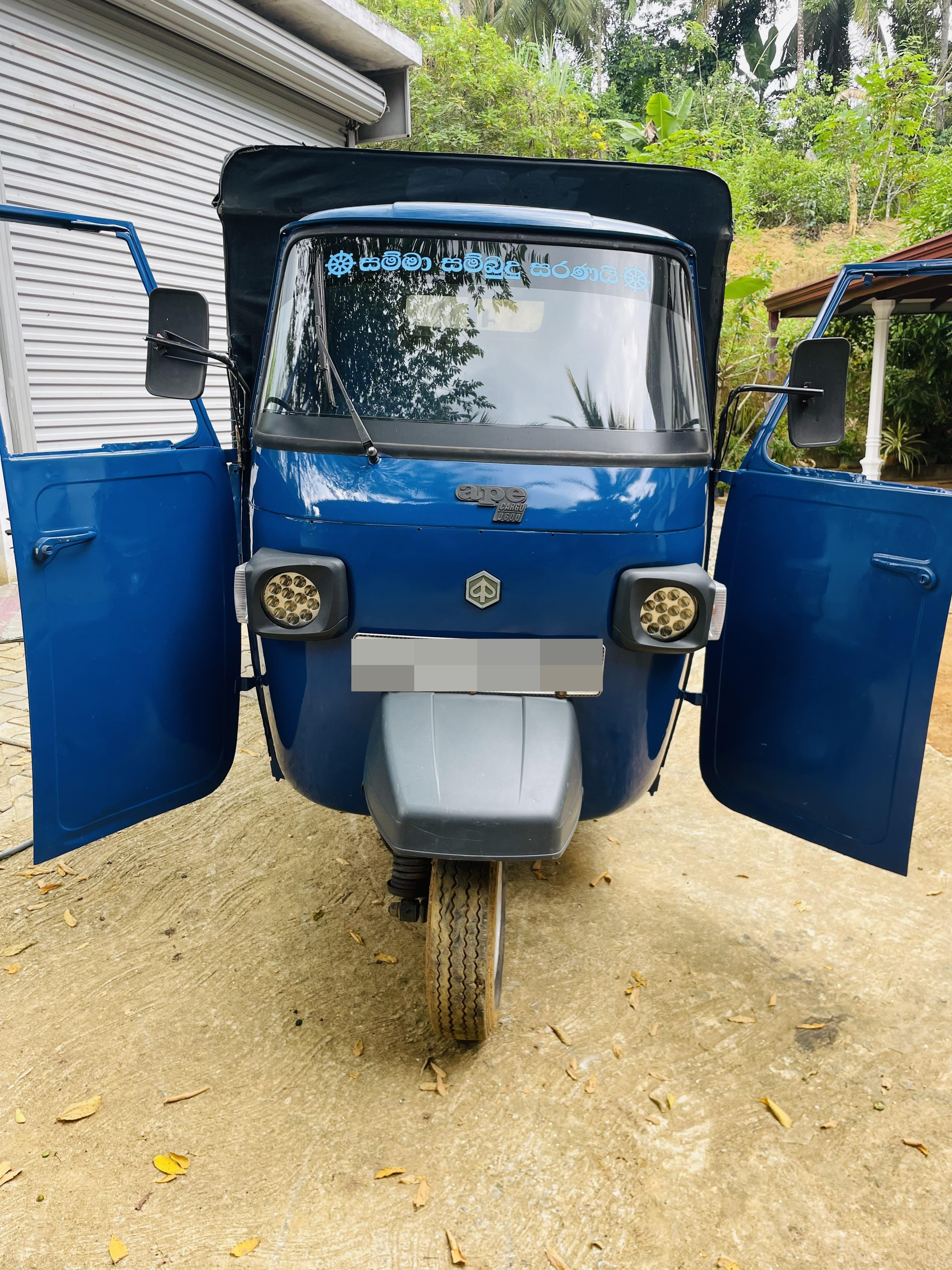 Piaggio Three Wheel 2016 - Used Three wheeler sale in Sri Lanka - patpat.lk