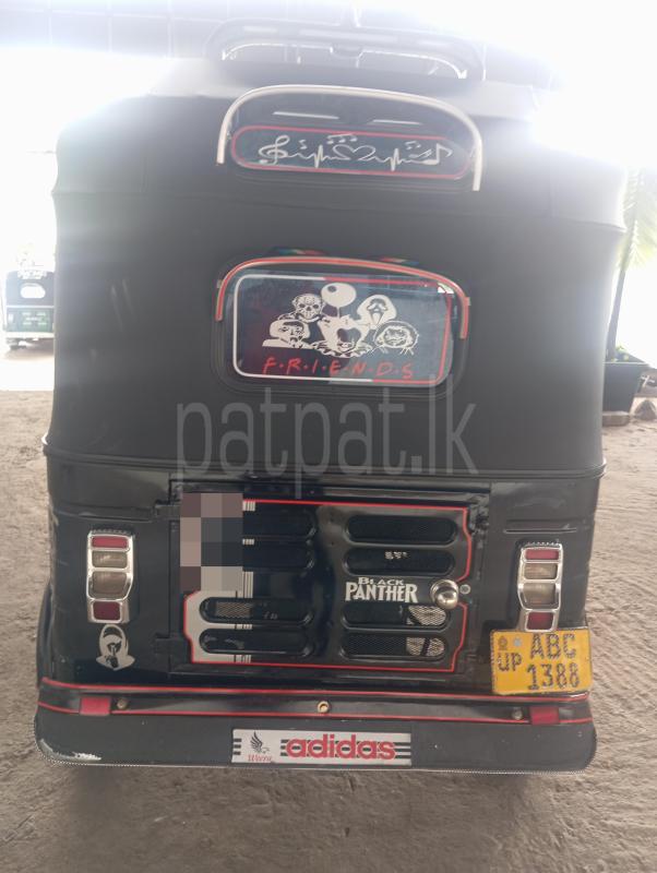 Bajaj 4 stroke 2015 - பயன்படுத்தப்பட்டது முச்சக்கர வண்டி sale in Sri Lanka - patpat.lk