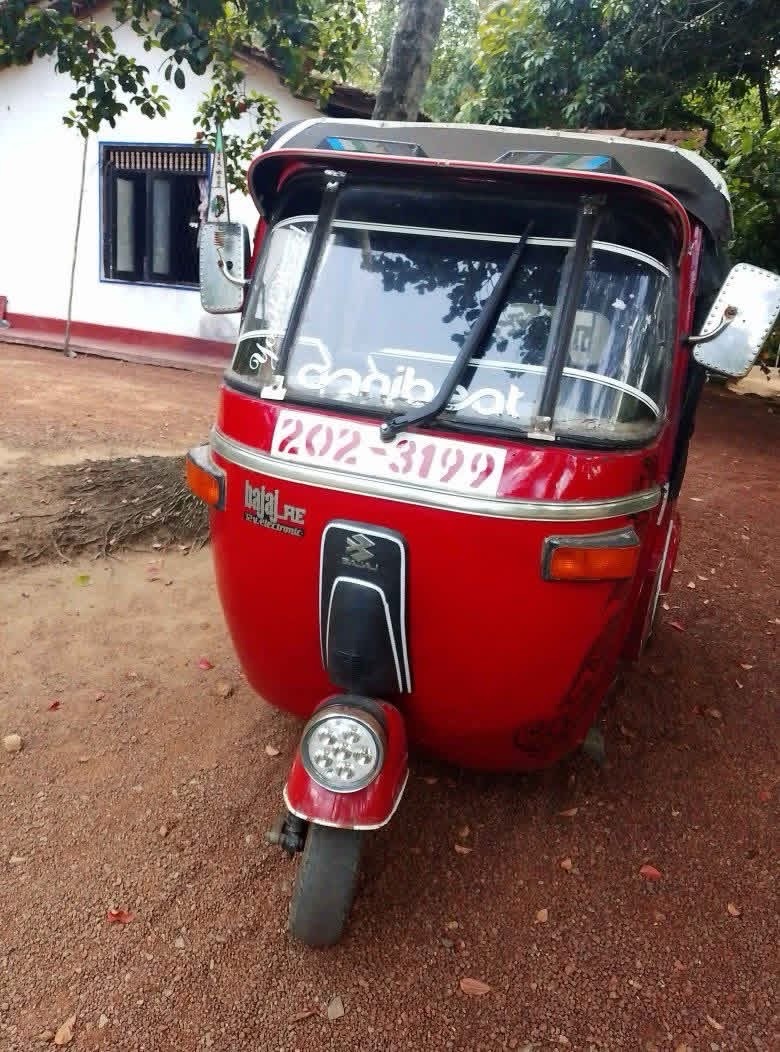 Bajaj Three Wheel 2000 - භාවිතා කරන ලද ත්‍රිරෝද රථය sale in Sri Lanka - patpat.lk