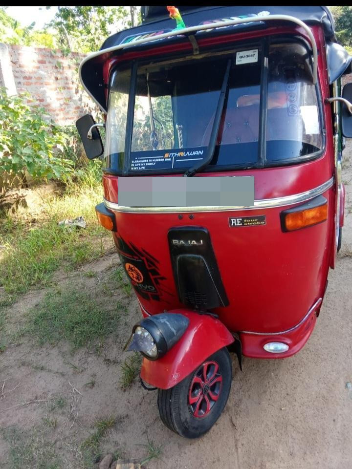 Bajaj 2 stroke 2009 - பயன்படுத்தப்பட்டது முச்சக்கர வண்டி sale in Sri Lanka - patpat.lk