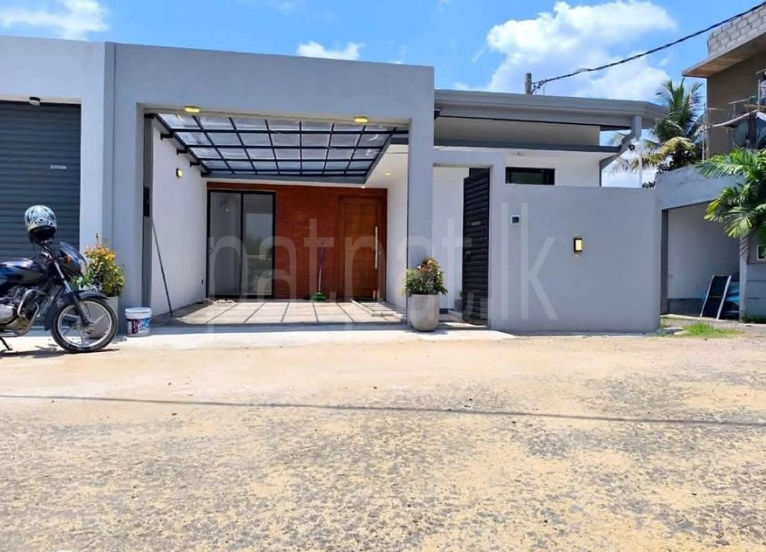 House for Sale in Athurugiriya ads-image-1