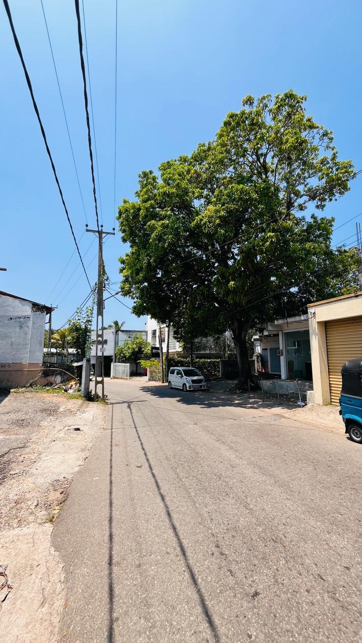 Commercial Land for Sale in Kohuwala