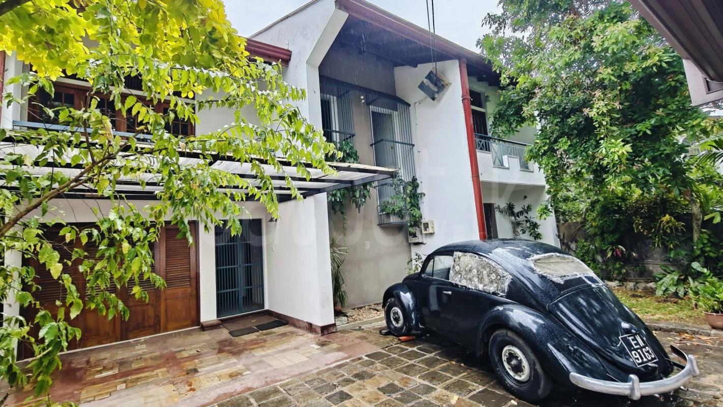 House for Sale in Boralesgamuwa ads-image-1