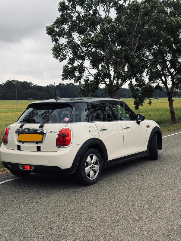 BMW Mini Cooper 2018 - භාවිතා කරන ලද කාර් sale in Sri Lanka - patpat.lk