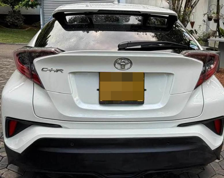 Toyota CHR 2017 - Used SUV sale in Sri Lanka - patpat.lk
