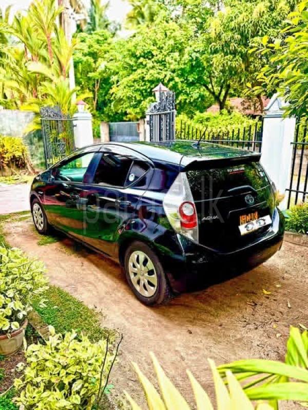 Toyota Aqua 2014 - பயன்படுத்தப்பட்டது கார் sale in Sri Lanka - patpat.lk