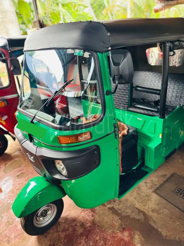 Bajaj 4 stroke 2020 - பயன்படுத்தப்பட்டது முச்சக்கர வண்டி sale in Sri Lanka - patpat.lk