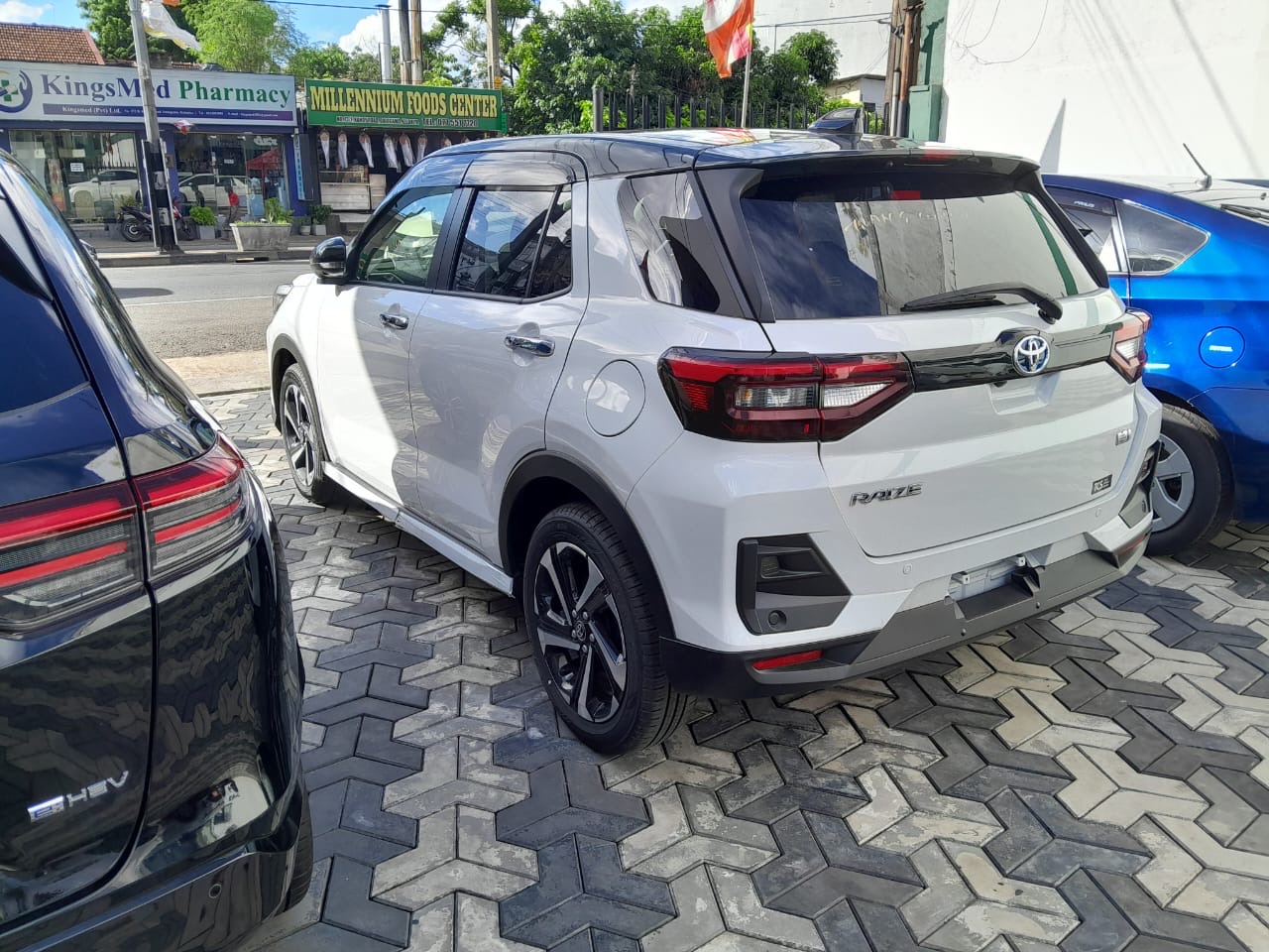 Toyota Raize 2025 - சான்றளிக்கப்பட்டது SUV sale in Sri Lanka - patpat.lk
