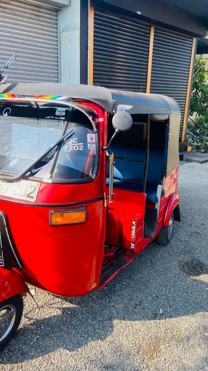 Bajaj Three Wheel 2005 - භාවිතා කරන ලද ත්‍රිරෝද රථය sale in Sri Lanka - patpat.lk