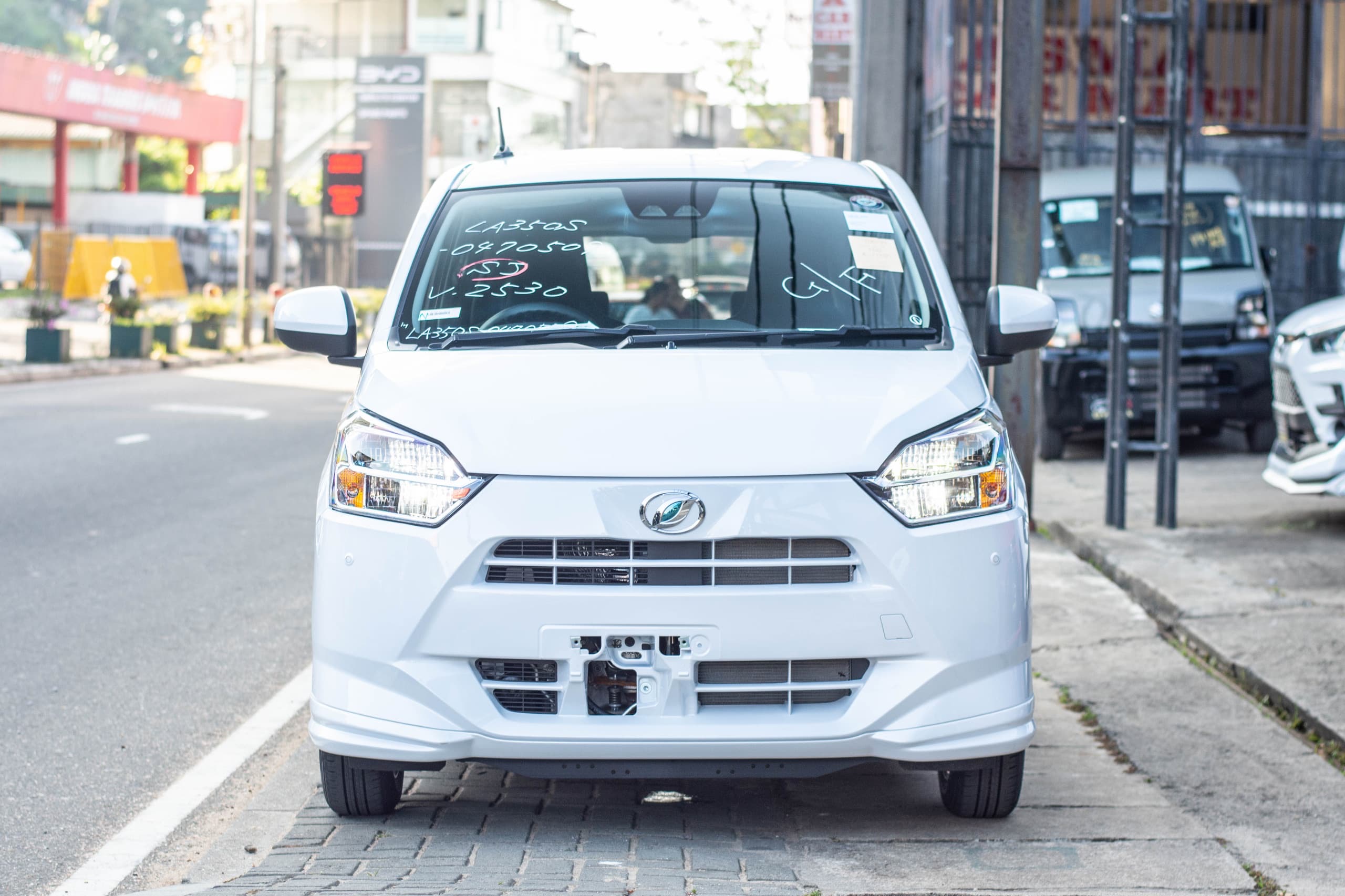 Daihatsu Mira 2025 ads-image-1