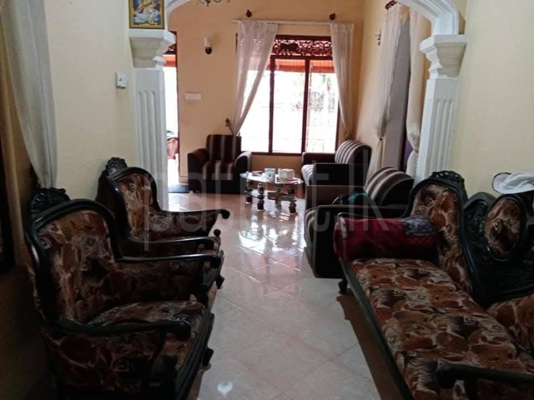 House for Sale in Veyangoda