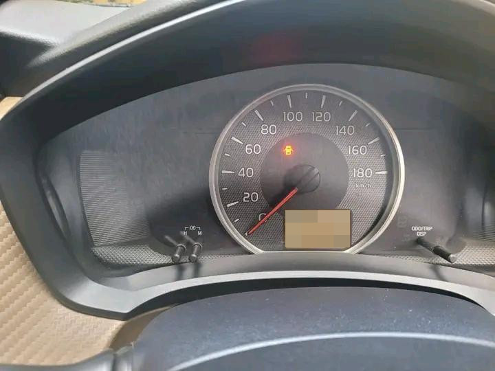 Toyota Axio 2012 - Used Car sale in Sri Lanka - patpat.lk