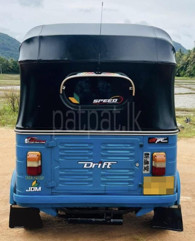 Bajaj Three Wheel 2013 - பயன்படுத்தப்பட்டது முச்சக்கர வண்டி sale in Sri Lanka - patpat.lk