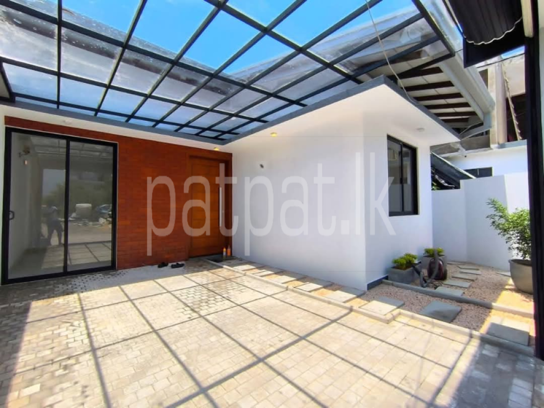 House for Sale in Athurugiriya ads-image-1