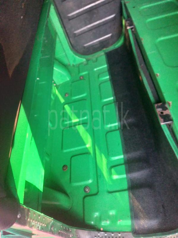 Bajaj Three Wheel 2016 - பயன்படுத்தப்பட்டது முச்சக்கர வண்டி sale in Sri Lanka - patpat.lk
