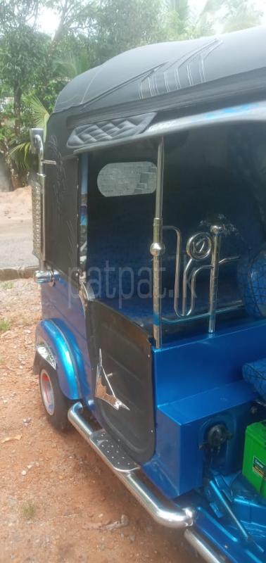 Bajaj Three Wheel 2015 - பயன்படுத்தப்பட்டது முச்சக்கர வண்டி sale in Sri Lanka - patpat.lk