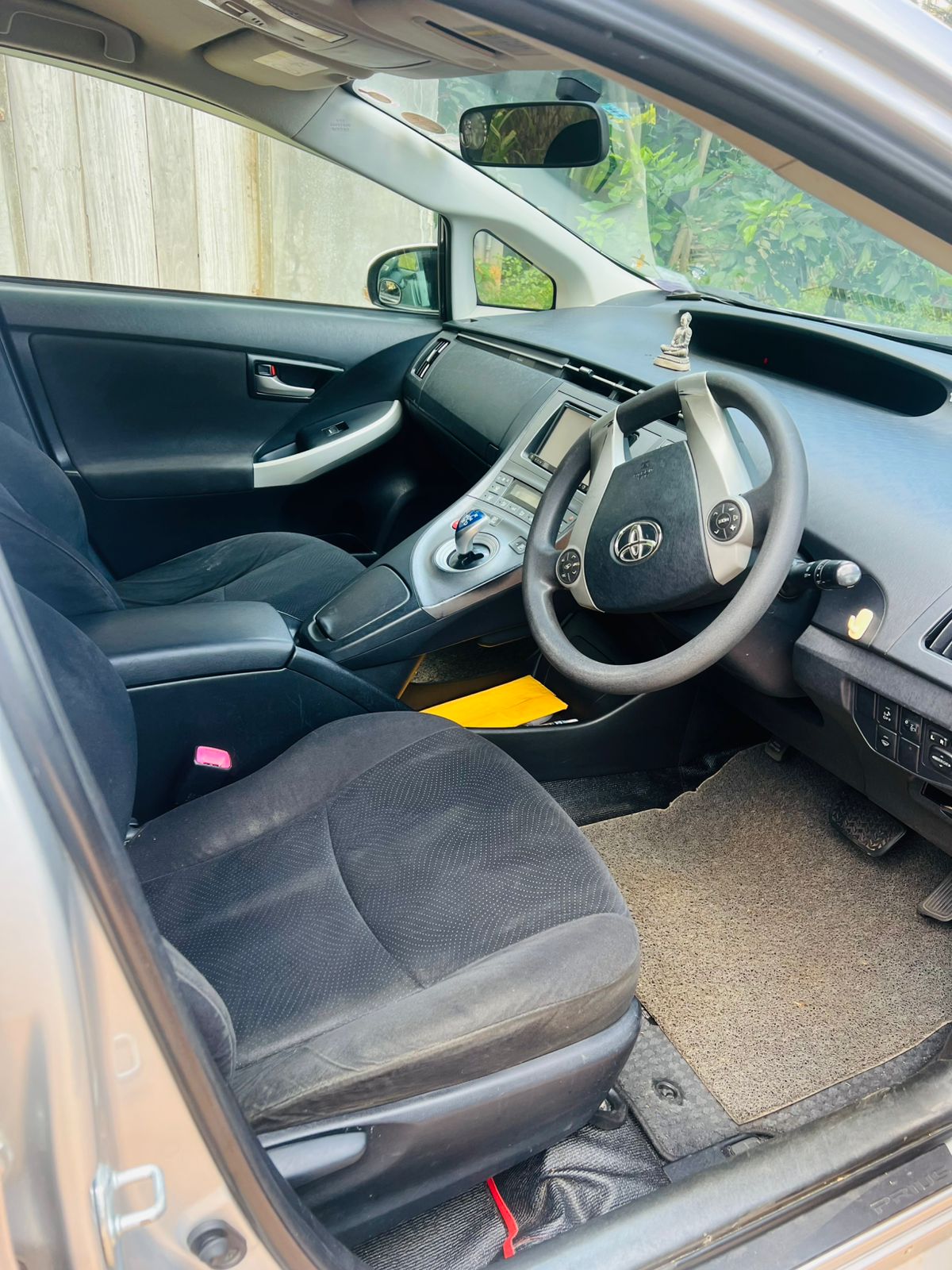 Toyota Prius 2013 - Used Car sale in Sri Lanka - patpat.lk