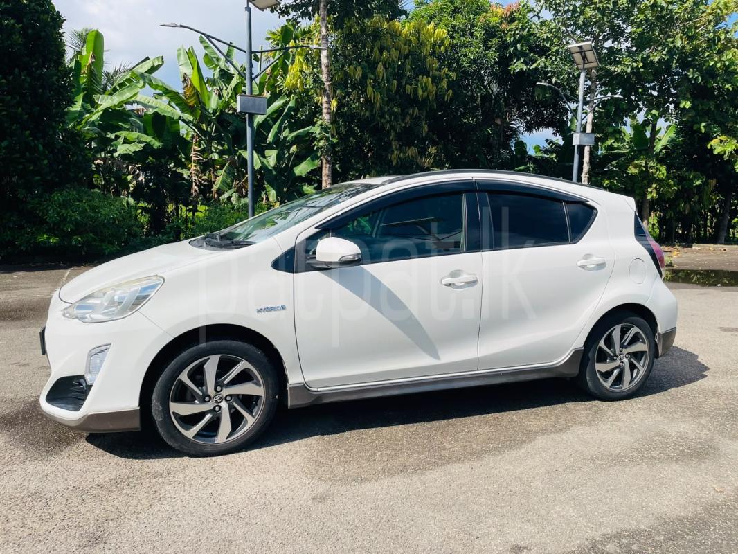 Toyota Aqua 2015 - භාවිතා කරන ලද කාර් sale in Sri Lanka - patpat.lk