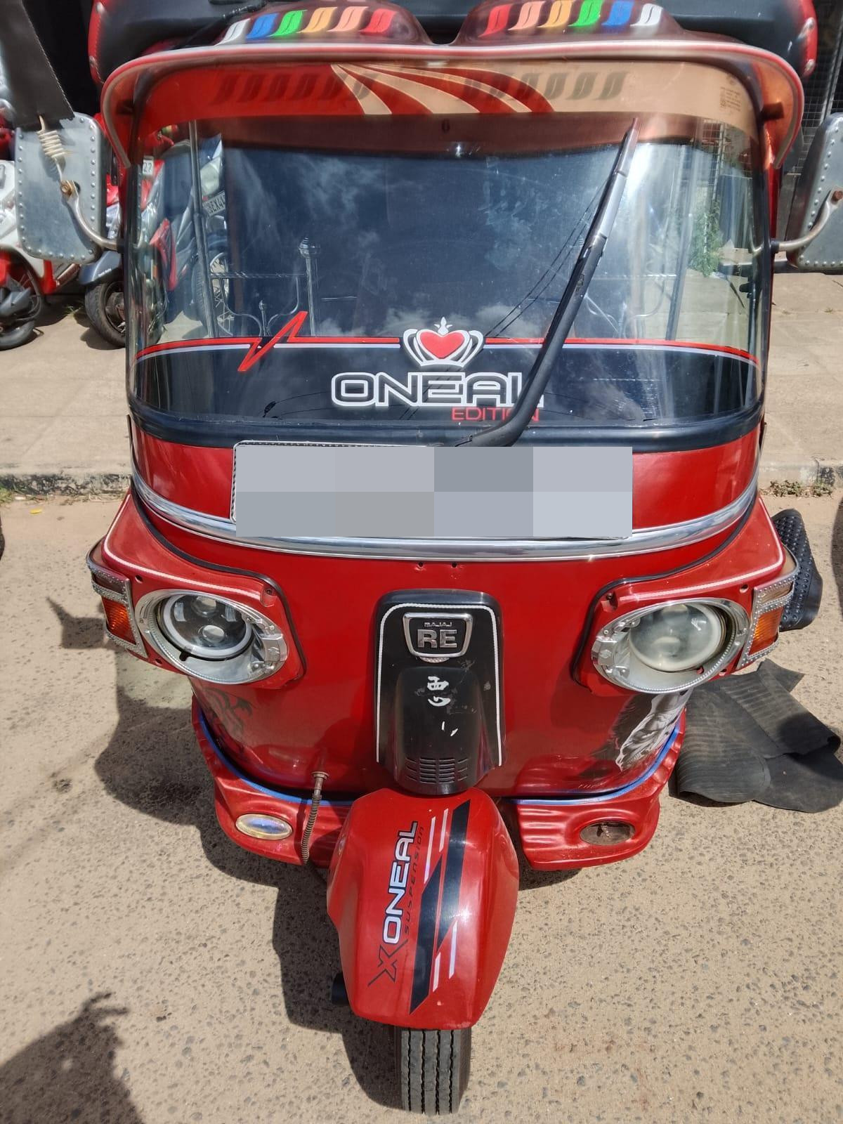 Bajaj 4 stroke 2013 - பயன்படுத்தப்பட்டது முச்சக்கர வண்டி sale in Sri Lanka - patpat.lk