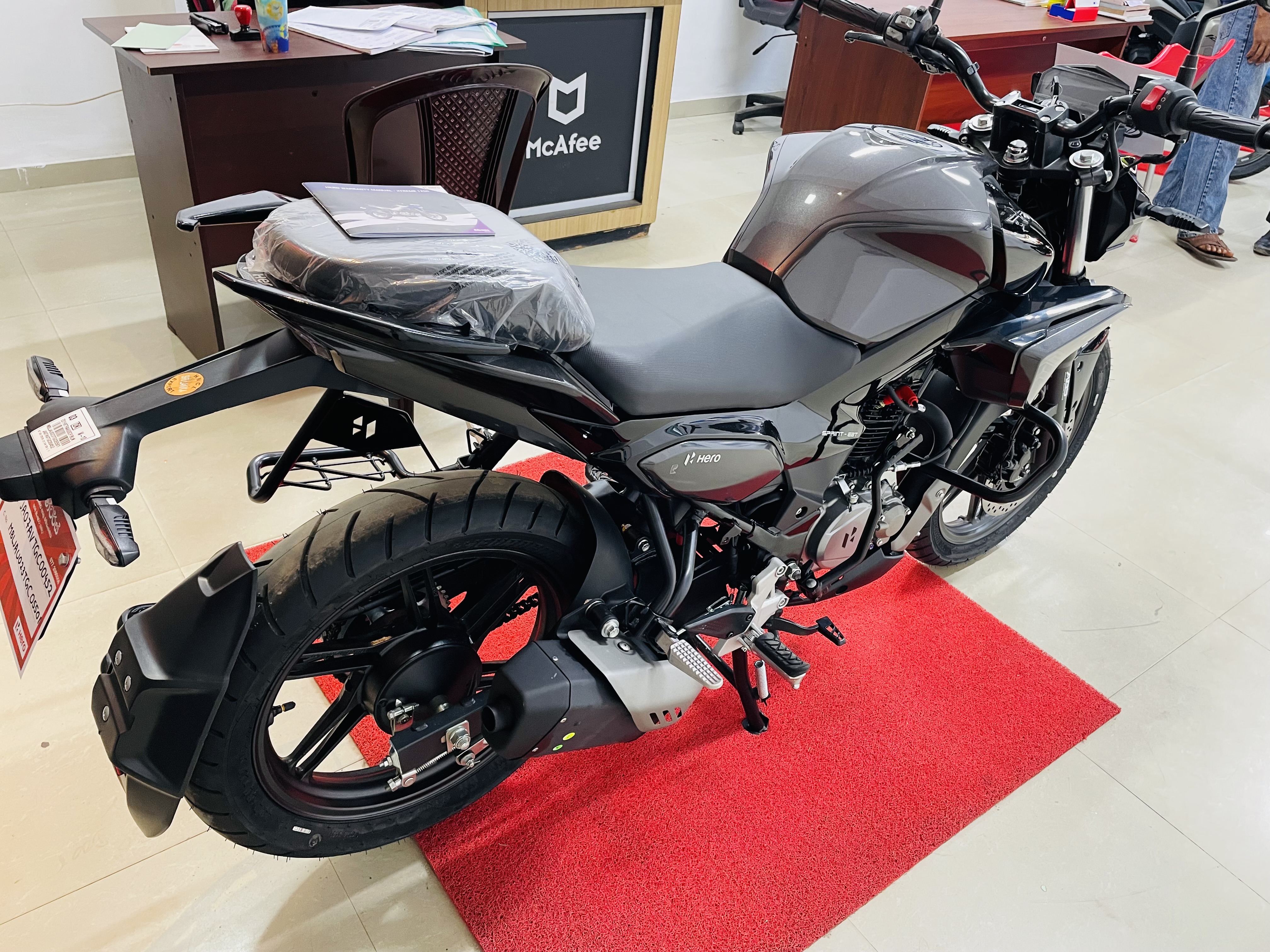 Hero XTreme 2025 - Brand New Bike sale in Sri Lanka - patpat.lk