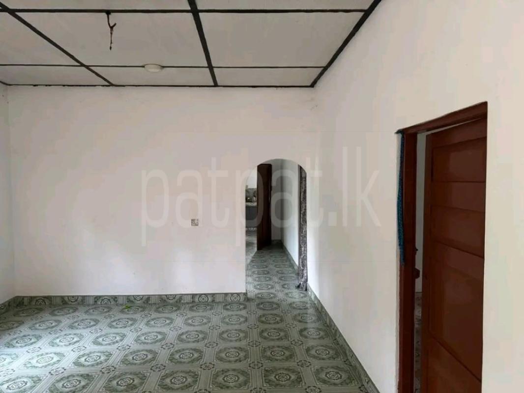 House for Sale in Gampaha ads-image-1